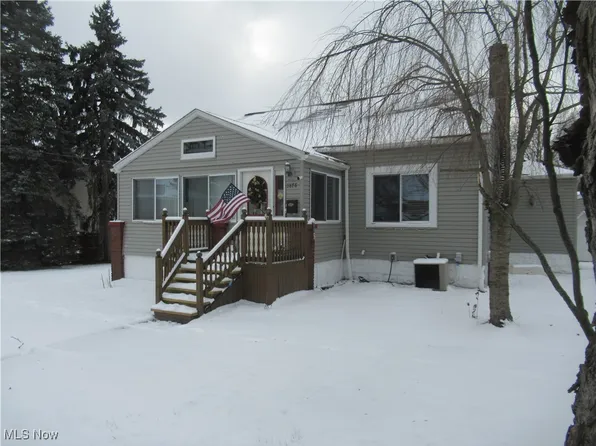 1878 Highview Ave, Akron, OH 44301