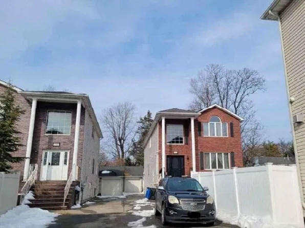 151B Waterbury Ave, Staten Island, NY 10309