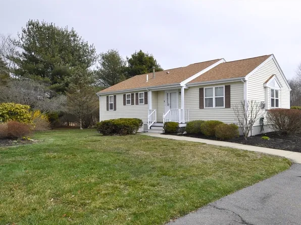 39 Crystal Water Dr #39, East Bridgewater, MA 02333