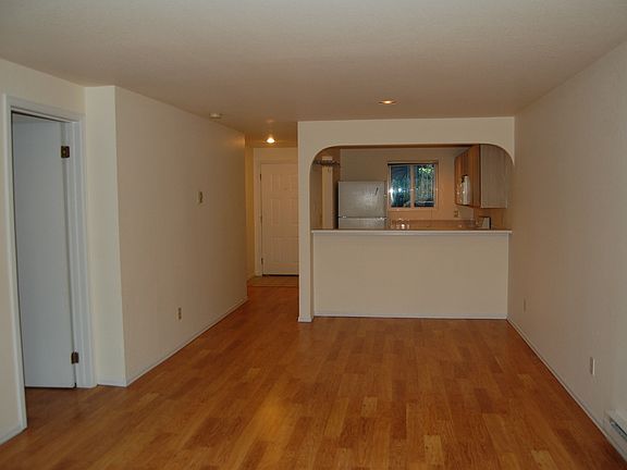 5th image of 12760 NE 10th Pl APT F102