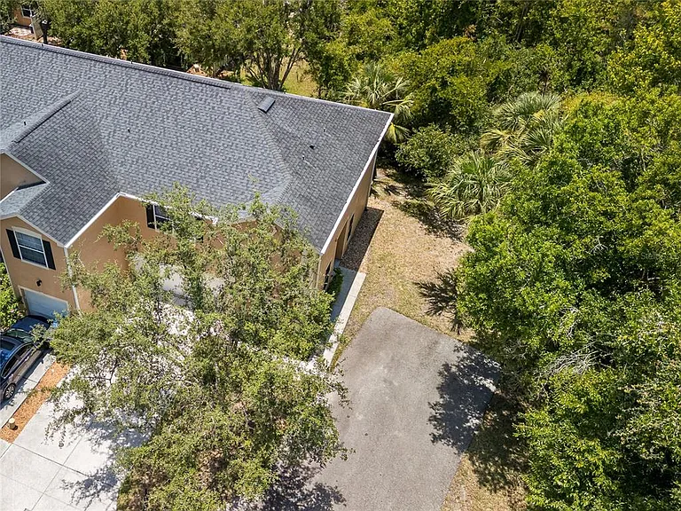 16322 Parkstone Palms Ct — Photo 32