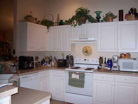 3rd image of 3038 SW 14th Ave