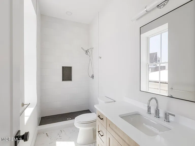 9 Wharf Ave #2 — Photo 16
