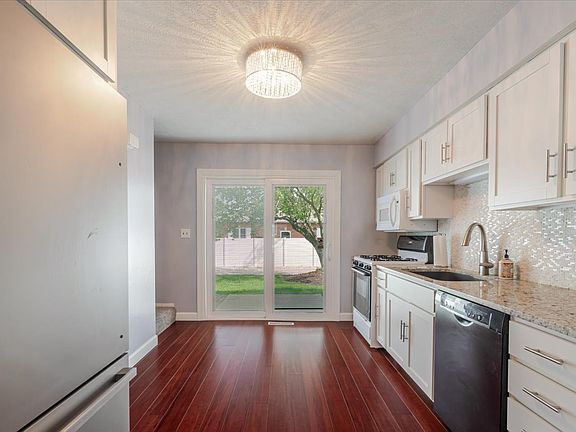 5th image of 103 S Towanda Ave APT 3