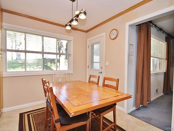 5th image of 502 Bronxville Road