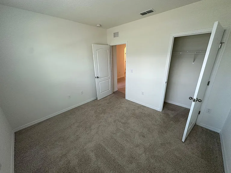 304 Sofia Ln — Photo 14