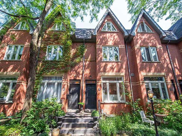 8 Old Trillium Ln — Photo 2
