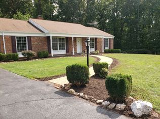 95 Plandome Ct, Martinsville, VA 24112