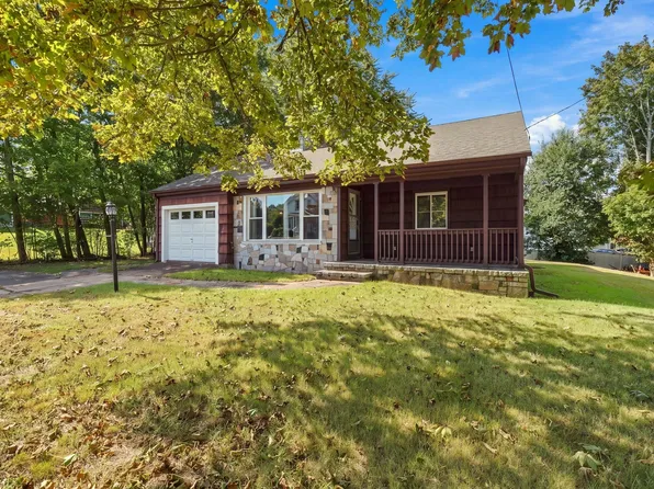 140 S Main St, Bellingham, MA 02019