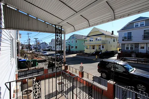124 Willis Ave Photo 1