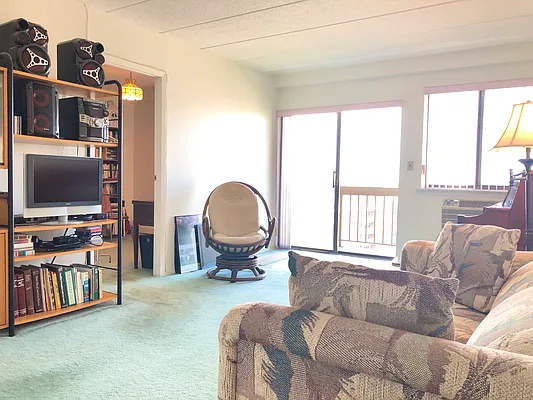 Sold by N & H Realty Group Inc | media 22