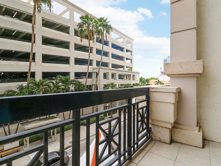 801 S Olive Ave #223 — Photo 24
