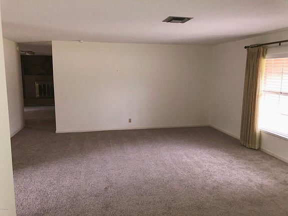 2nd image of 4046 E Fort King St