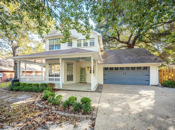 2808 Hickory Ln, Ocean Springs, MS 39564