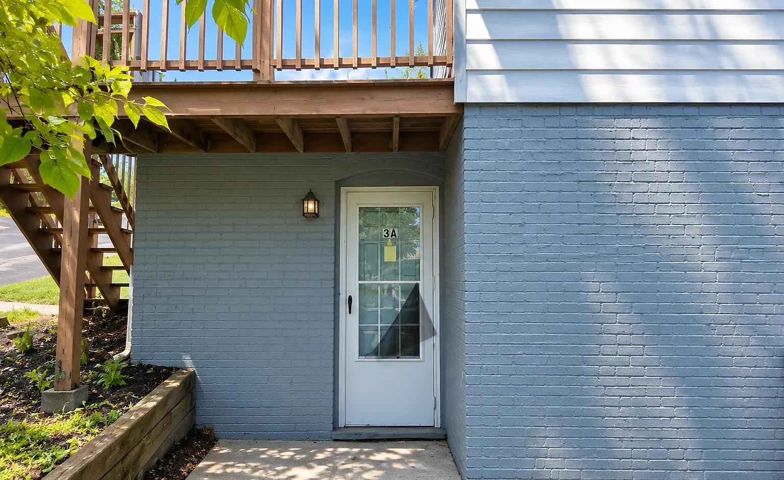 2 bed, 700 sqft, $1,900 — Photo 1