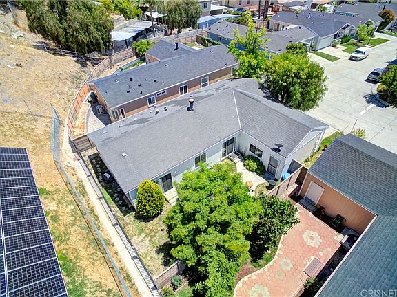 3rd image of 19763 Northcliff Dr