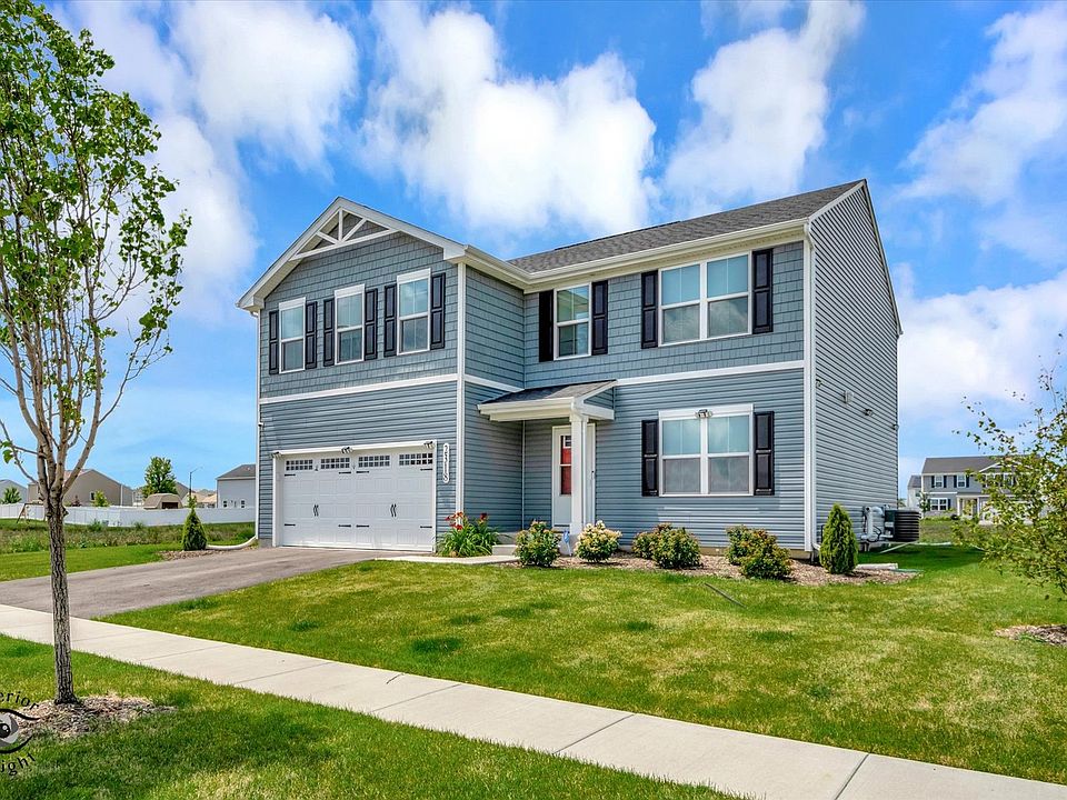 1st image of 2318 Swallowtail St