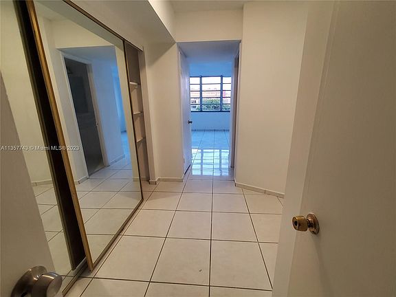 5th image of 1690 NE 191st St APT 406-1