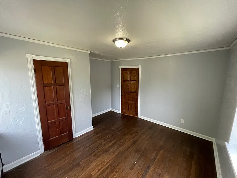 17846 Northwood Ave — Photo 12
