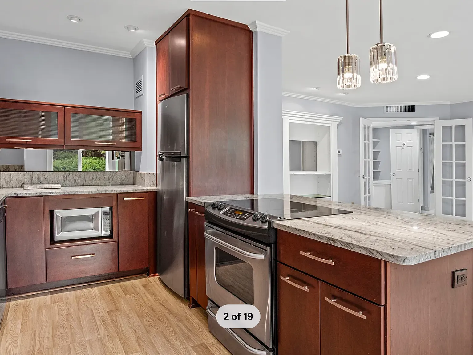 1 bed, 1000 sqft, $1,895 — Photo 3