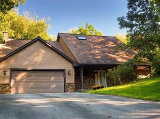 3604 Caribou Ct NE, Cedar Rapids, IA 52402