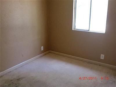 4th image of 3625 Astoria St