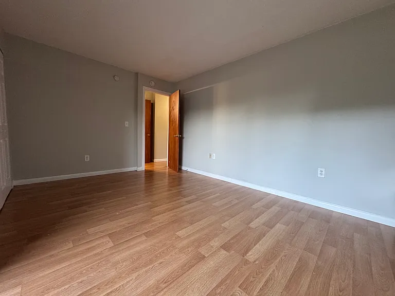 175 Mill Pond Rd #345 — Photo 4