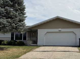 321 N 8th St, Mount Horeb, WI 53572