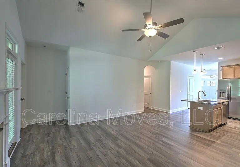 108 Landry Ln — Photo 14