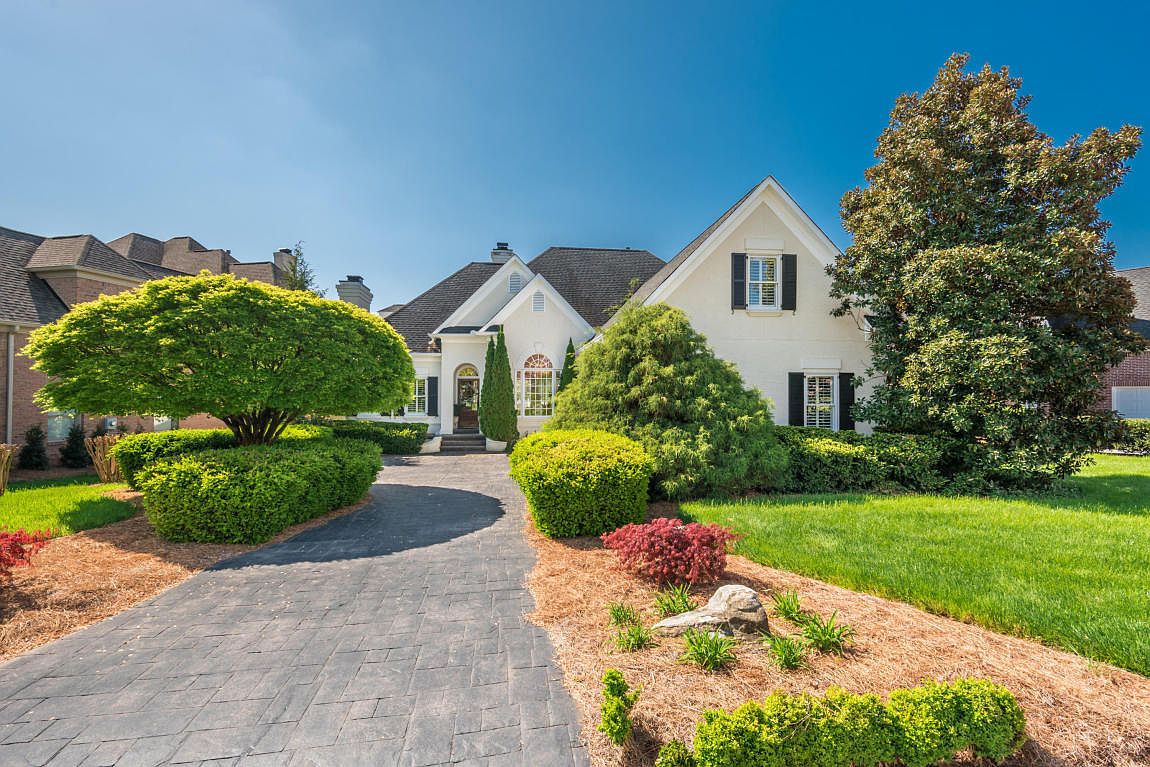 majy n.　0226 9842 Saint Germaine Dr, Knoxville, TN 37922 | Zillow