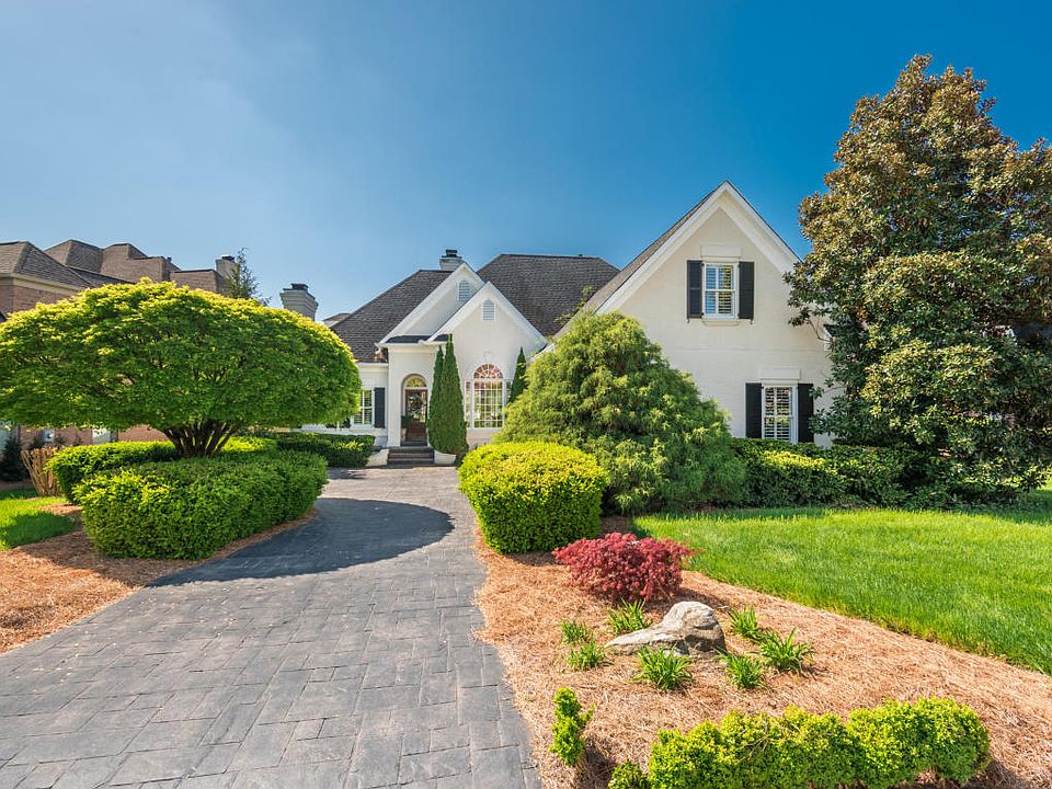 1st image of 9842 Saint Germaine Dr