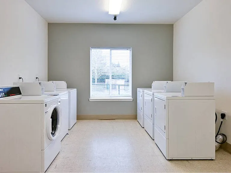 Quail Run Apartments — Photo 7