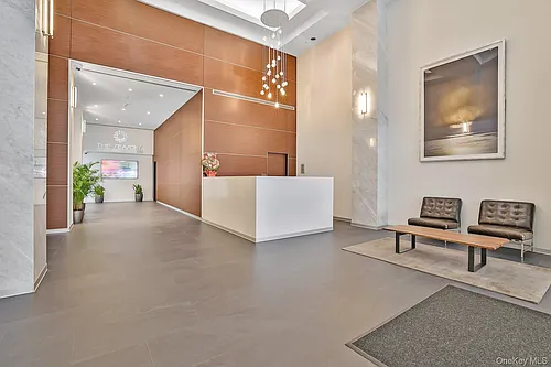 4 Martine Ave Photo 1