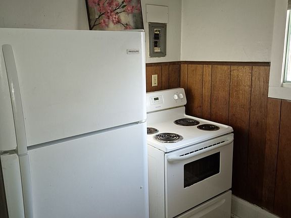 4th image of 619 W Spruce Ave #2