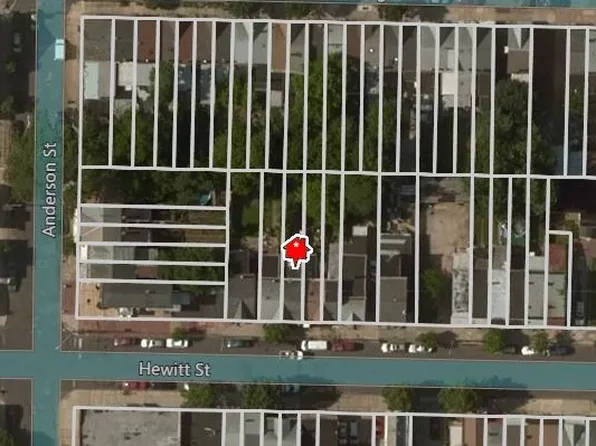 312 Hewitt St, Trenton, NJ 08611