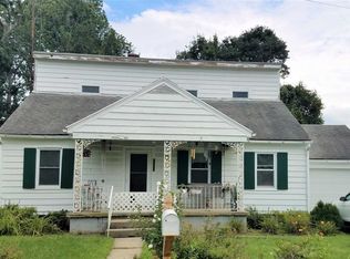 16 Florence Ave, Fishkill, NY 12524