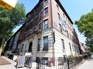 82 Lafayette Ave APT 4D, Brooklyn, NY 11217