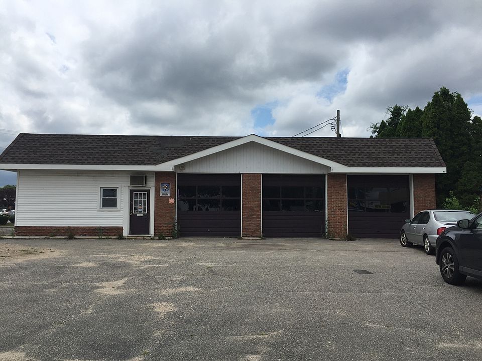 1st image of 1240 Deer Park Ave