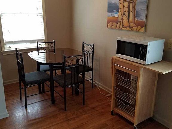 4th image of 1227 Barnwell St Unit 17
