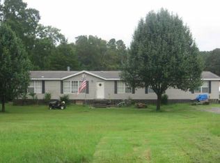 228 Hanson Dr, Doyline, LA 71023