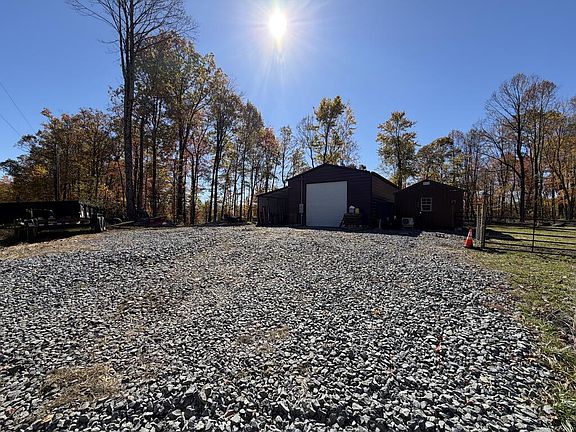 2nd image of 458 Frazee Ridge Rd