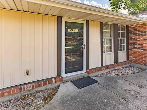 8742 Washington Colony Dr, Dayton, OH 45458