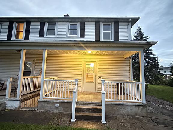 5th image of 222 Main St #A