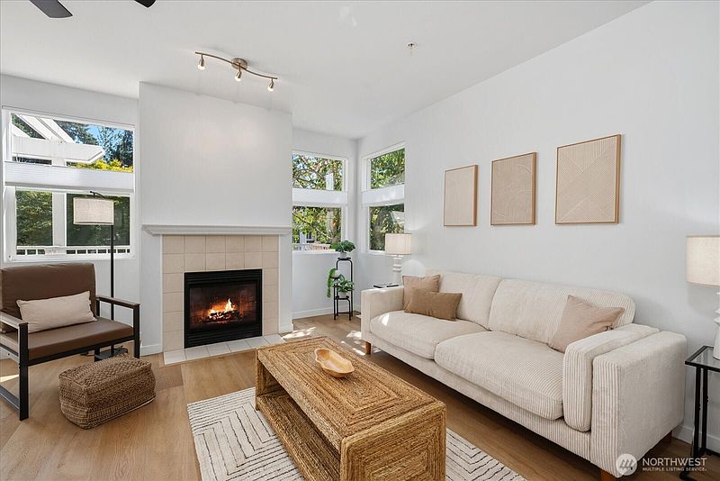 5th image of 16347 119th Lane NE