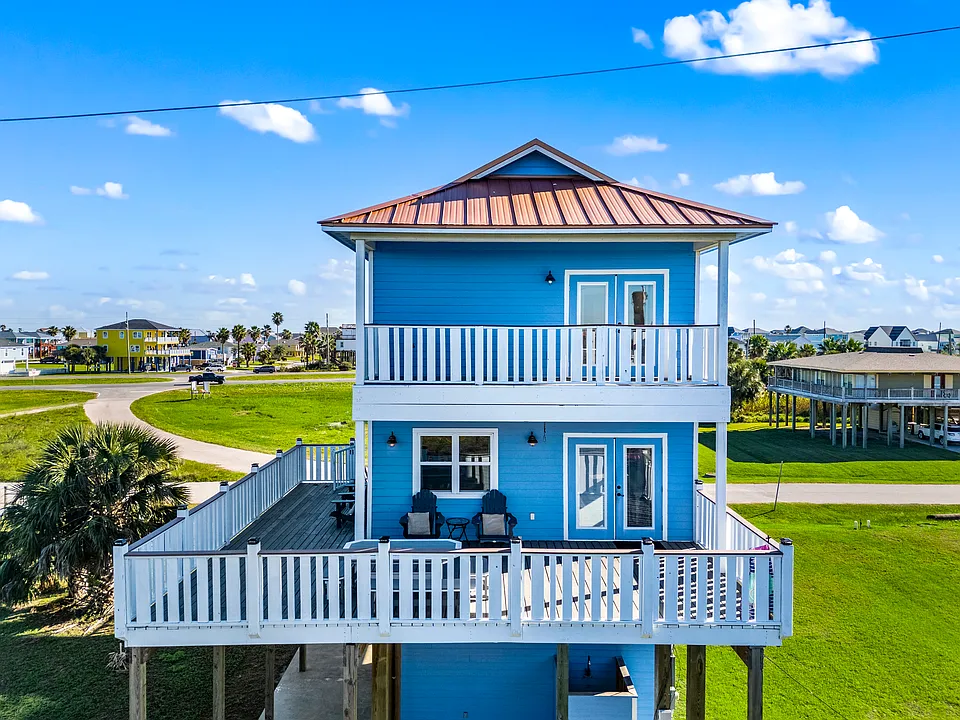 14204 Miramar Dr