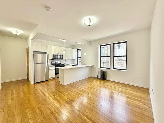 4th image of 43-29 39th Pl #43
