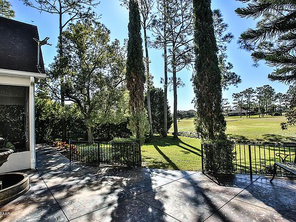4th image of 2013 Country Club Dr