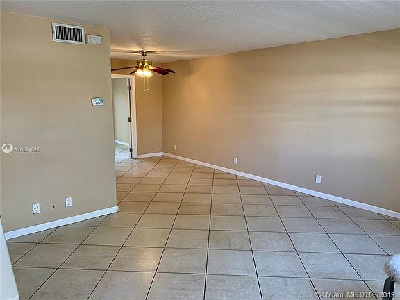 4th image of 11606 NW 35th Ct