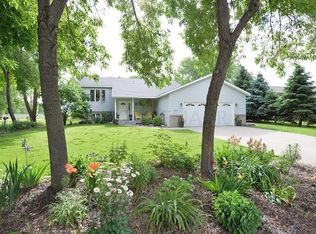 1012 5th St SE, Barnesville, MN 56514