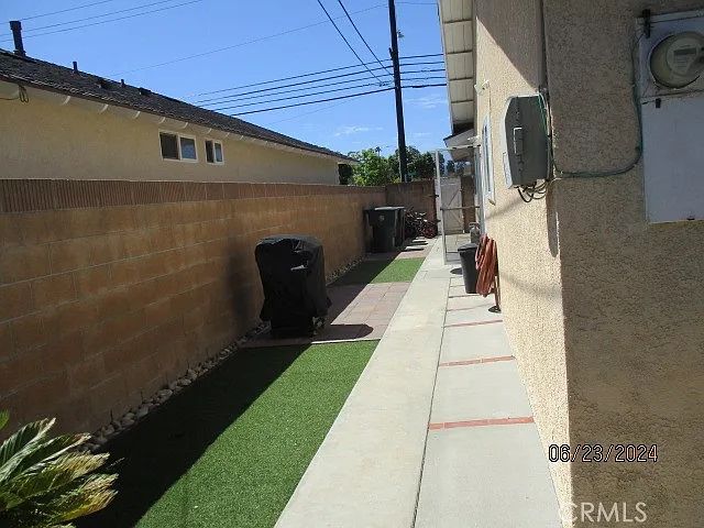 3521 Spencer St — Photo 9